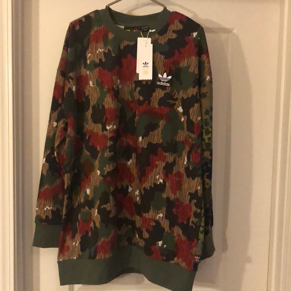 Pharrell Williams special addition crew neck
